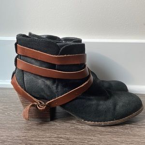 Dolce vita black booties size 7.5